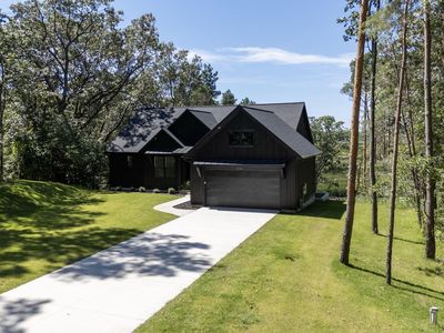 3126 Red Oak Dr