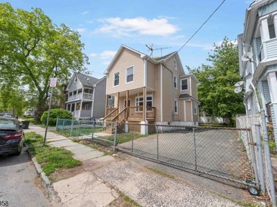 55 Kenmore Ave