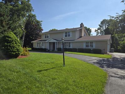 6886 North 100th STREET