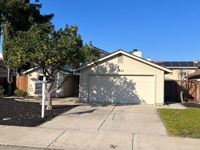 2231 Hillcrest Dr