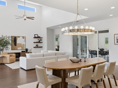2704 Oak Park Dr