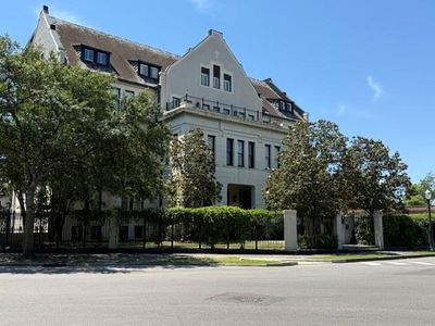 753 Saint Francis St APT 2003A