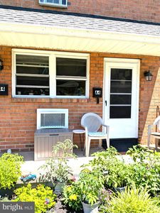 340 Woodlawn Ave APT A4