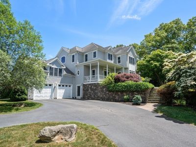 318 Center Hill Rd