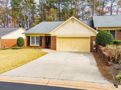 6207 Douglas Manor Ct