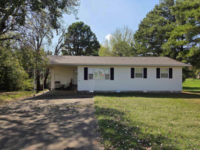 208 Academy Dr