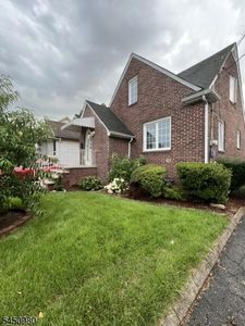 Property at 127 Hussa St, Linden, NJ