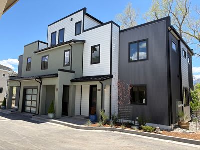 205 Two Rivers Rd #H