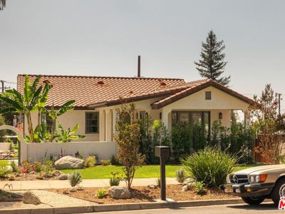 1062 Beverly Way