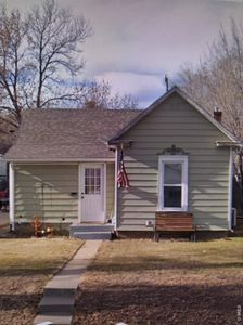 18 S Greeley Ave