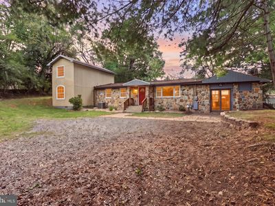 519 Keyes Gap Rd