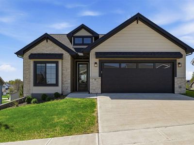 46 Pinnacle Ln