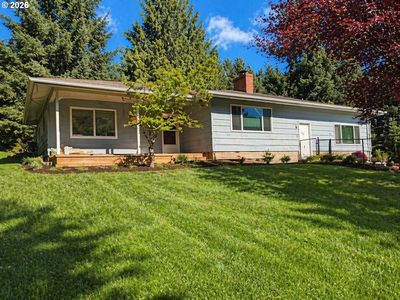 1102 Hillside Dr