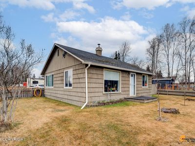 1005 W Tudor Rd