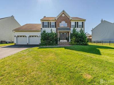 74 Carriage Dr