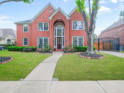 12427 Shadycrest Dr