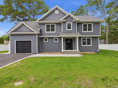 218 W Tyler Avenue