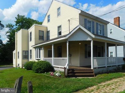 83 E 2nd St