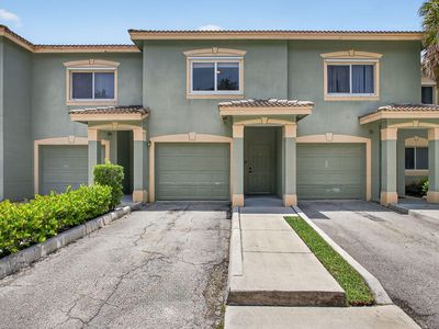 310 Crestwood Circle #206