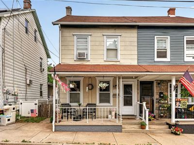 233 Adrain St