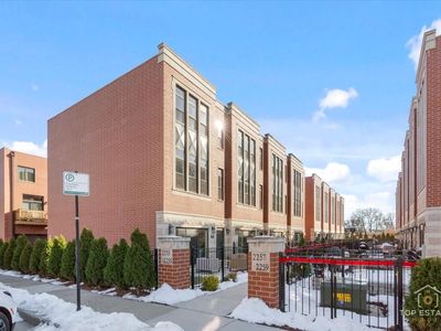 2253 W Coulter St APT 1