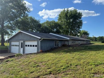190 Airport Rd