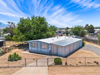 2650 E Lass Ave
