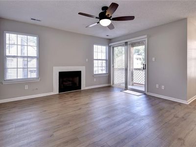 12856 Daybreak Cir