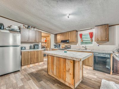 Property at 1478 Shawnee Cir, Quinlan, TX