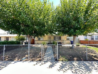 Property at 200 Western Dr, Bakersfield, CA