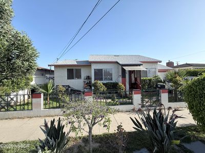 808 W El Camino St