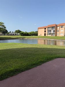 9881 Sunrise Lakes Blvd #106