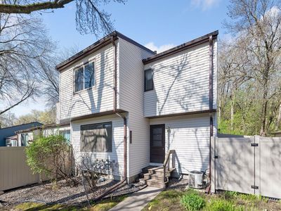 6342 Saint Johns Dr
