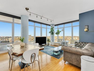 1 Northside Piers APT 24J