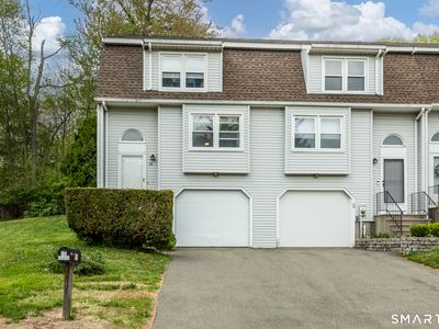 Property at 26 Kowal Court, Newington, CT