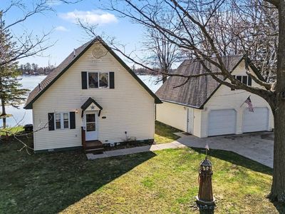 5986 Birchwood Dr