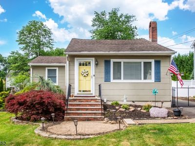 19 Grand Ave