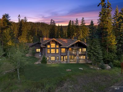 33 Pinnacle Ct