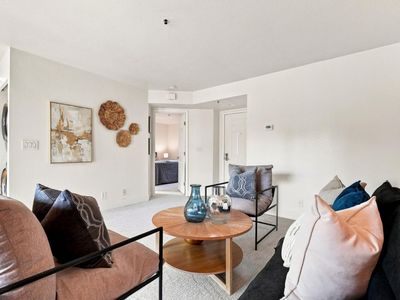 4671 Laurie Cmn APT 101