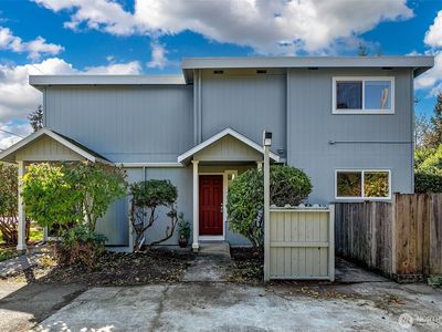 Property at 9031 Fremont Avenue N, Seattle, WA