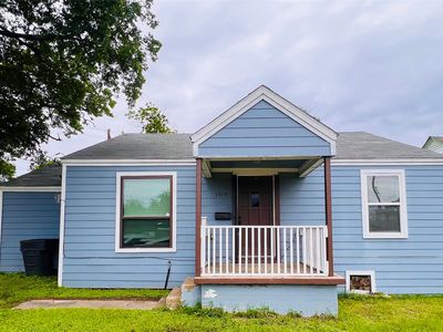 1919 E Ledbetter Dr