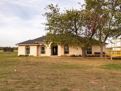 1683 Robinson Rd