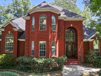 155 Heritage Ln
