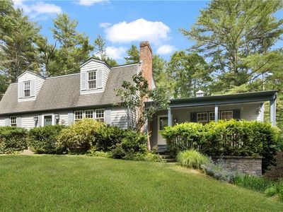 257 Shannock Rd