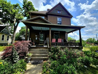 24 Garrison Ave