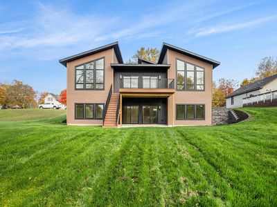 315 W High St