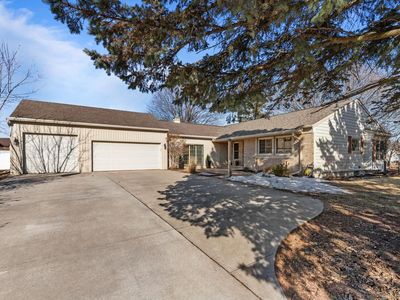 1101 Park Village Dr