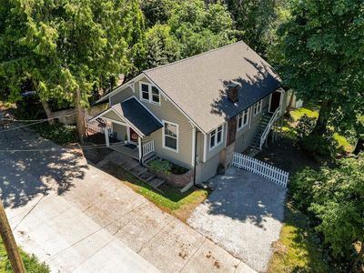 112 E Division Street
