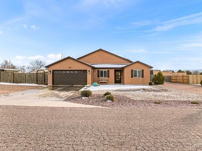 372 W Burke Dr