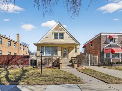 8407 S Wolcott Ave
